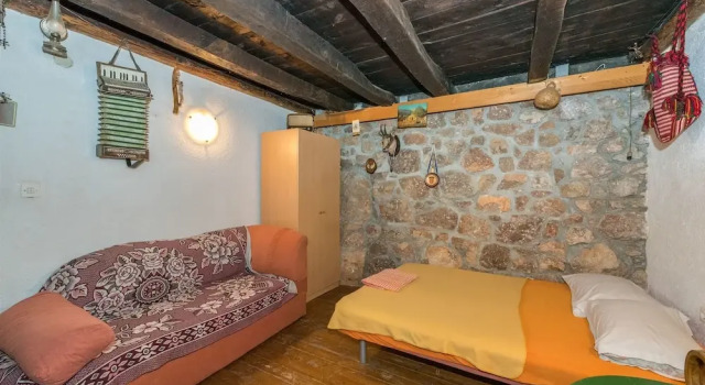 House Ivaneza, Book Hotel Dokoze Zadar County
