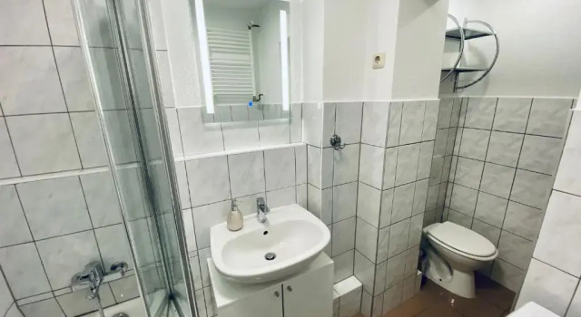 ZUR SCHLEUSE - Haus mit 2 Ferienwohnungen, gesamt bis 9 Personen - Garten