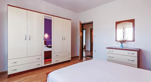 Stunning Apartment in Rovanjska With 3 Bedrooms and Wifi, Забронировать Апартаменты/квартира Рованьска Starigrad-Paklenica Riviera