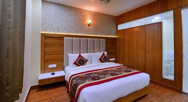 Люкс Grand Hridey One Minute From Railway Station