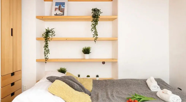 WS 3-Bedroom Old Town Apartment, Забронировать Апартаменты/квартира Апартаменты Кракова, рядом с Church of the Holy Apostles Peter and Paul, Апартаменты/квартира