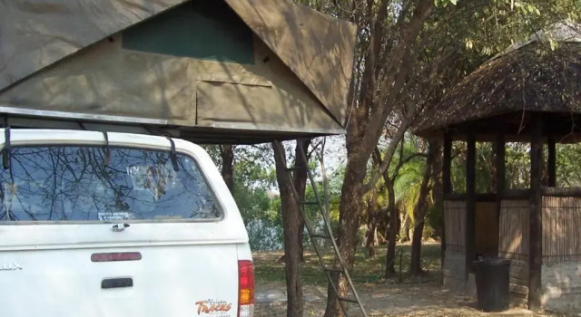 Standard Suite Ndhovu Safari Lodge