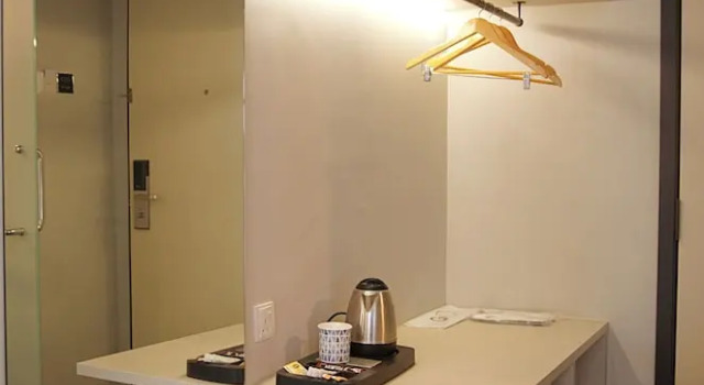 Трёхместный семейный номер Standard G5 HOTEL AND SERVICED APARTMENT