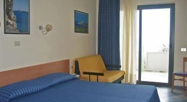 Hotel Jonic, Забронировать Отель Отели в центре Портопало, в центре