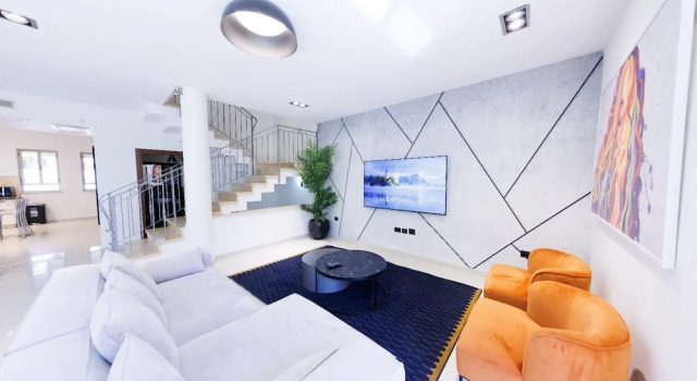 HaSharon Tranquil Villa by Sea N' Rent, Reservar Vila Hod HaSharon Center District Israel