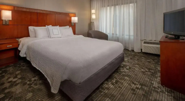 Люкс Sonesta Select Newark Christiana Mall