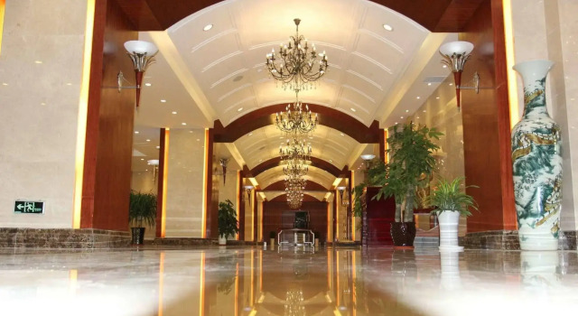 Qingdao TianRun JinWang Hotel