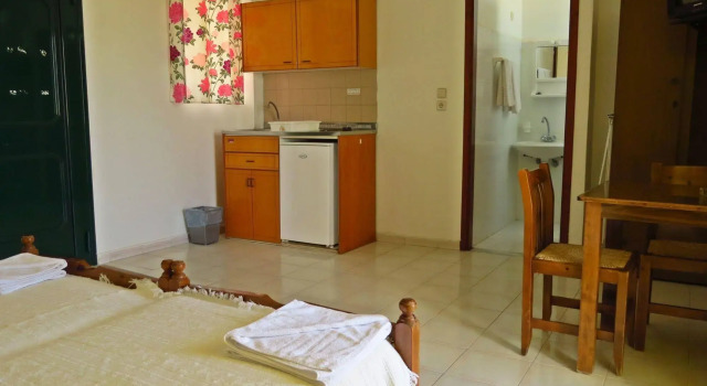 Debby Hotel Apartments