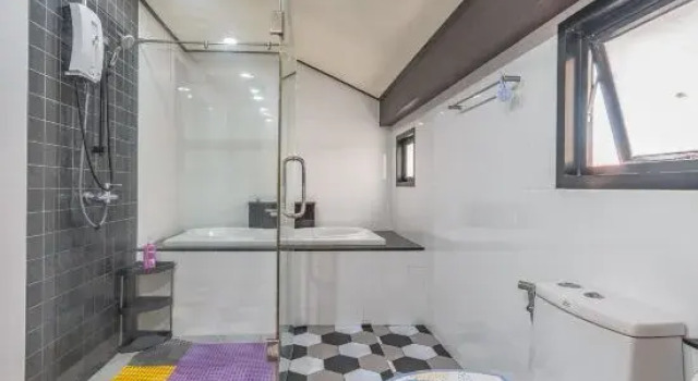 Thai Home(23) 3BR near Hollywood