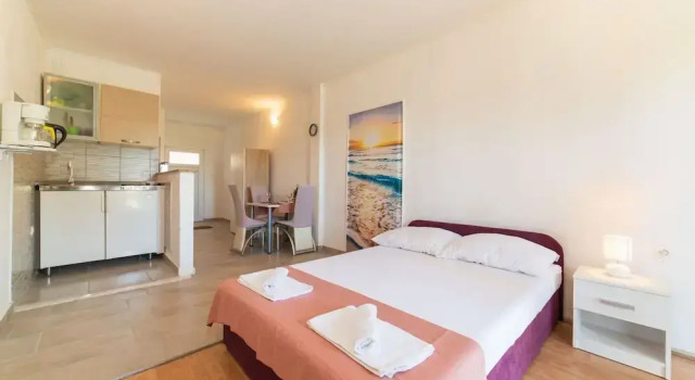 Студия Tranquil and Stylish Apartment Kastel Novi