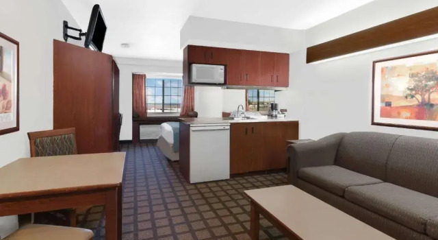 Двухместный люкс Microtel Inn & Suites by Wyndham Rapid City
