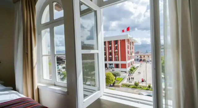 Четырёхместный номер Superior с видом на город Hotel de Turistas Huancayo - Hotel Asociado Casa Andina