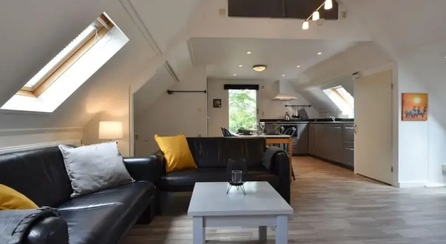 Modern Holiday Home in Wolphaartsdijk With Private Garden, Rezerwuj Hotel Hotele w Zelandia z parkingiem, Parking