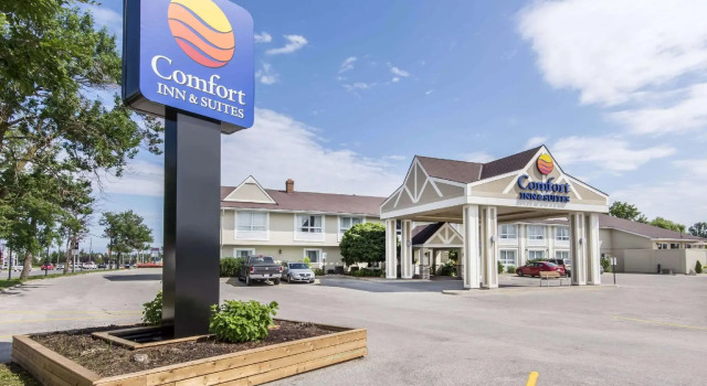 Номер Standard Comfort Inn & Suites