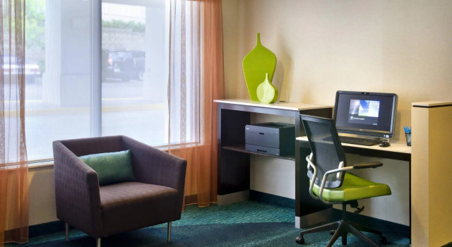 SpringHill Suites Danbury, Rezerwuj Hotel Hotele w New England z basenem, Basen