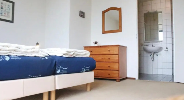 Beautiful Apartment in Breskens With 2 Bedrooms and Wifi, Забронировать Апартаменты/квартира Отели Zeeuws-Vlaanderen с парковкой, Парковка