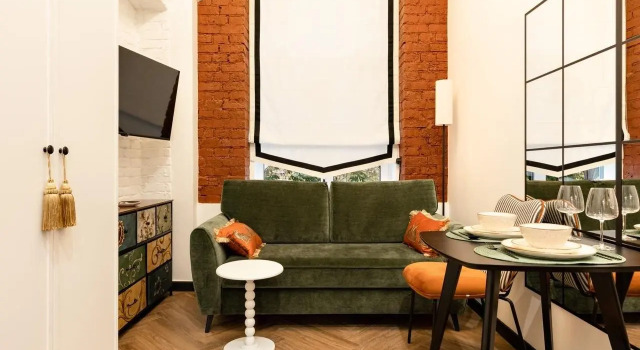 Duplex studio | 2 people | Pushkinskaya metro station | the heart of Moscow, Prenota Appartamento Mosca Russia, vicino a Lenkom Theatre