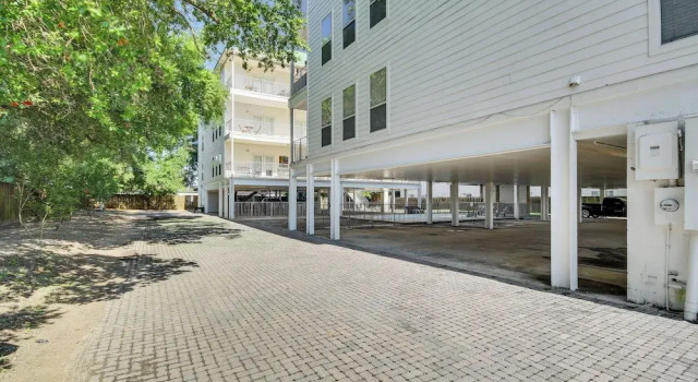 Bright Biloxi Condo: Walk to the Beach!, Забронировать Апартаменты/квартира Билокси Миссисипи - побережье, рядом с Ohr O Keefe Museum