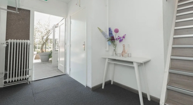 Апартаменты Comfort Boutique Hotel Herbergh Amsterdam Airport FREE PARKING