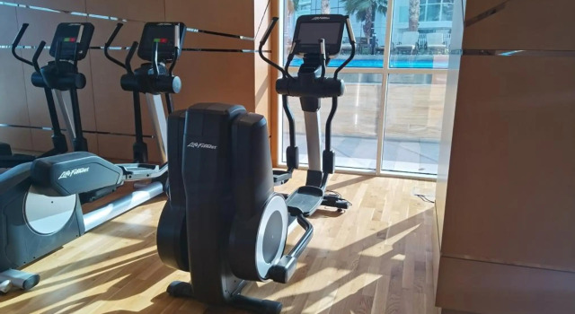 Heaven Escape surrounded by stunning golf view High floor -Netflix-GYM-pool -perfect vacations, Забронировать Отель Отели Арабиан Ранчес с бассейном, Бассейн