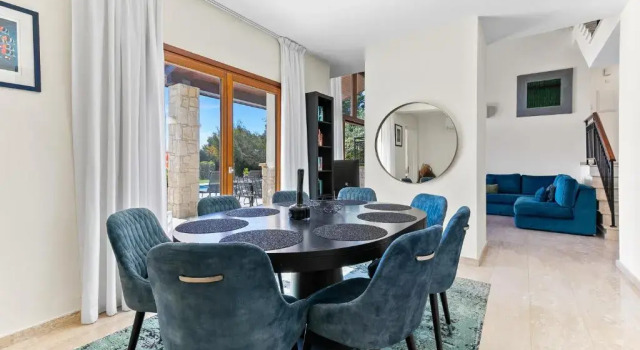 Villa Calantha 93 Aphrodite Hills, Boek Villa 4-sterren hotels in Kouklia, 4*