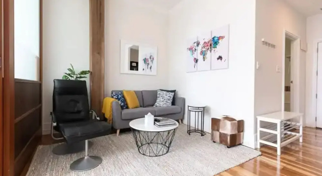 Апартаменты Spacious One Bedroom With Pool And Gym!