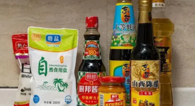 Waxiwu Homestay (Shamian Yong Qing Fang), Rezervasyon Otel Guangdong otoparklı oteller, Otopark