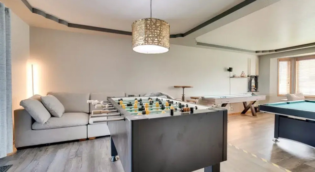 Коттедж Moses Lake Vacation Rental w/ Hot Tub & Game Room