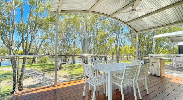 Вилла с 3 комнатами BIG4 Deniliquin Holiday Park