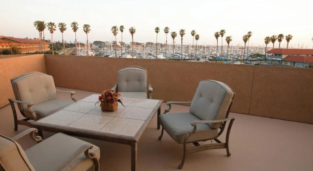 Люкс c 1 комнатой Four Points by Sheraton Ventura Harbor Resort