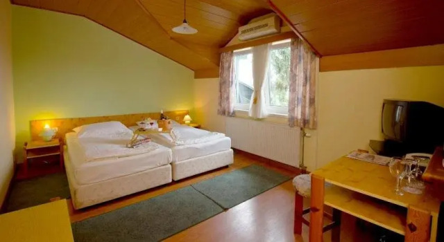 Hotel Restaurant Žganjer, Book Motel Karlovac Karlovac county