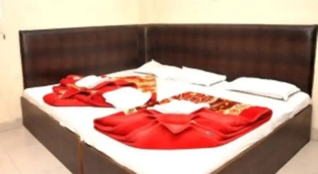 Hotel Mohak Palace