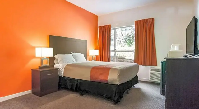 Двухместный номер Deluxe Motel 6 Surrey, Bc