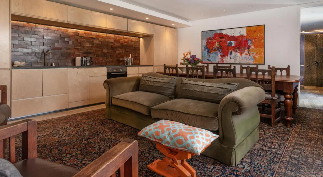 17 Marine Hermanus, Apartment 103 with private Hot Tub