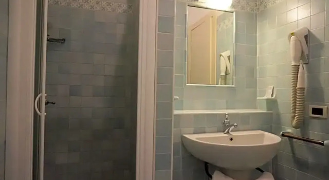 Номер Standard Hotel Astoria