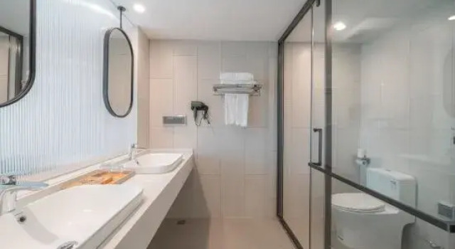 Yuzhan Hotel (Riyue Bay Branch, Lovers Middle Road, Zhuhai)