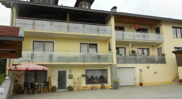 Апартаменты Ferienwohnung im Bayerischen Wald mit Balkon