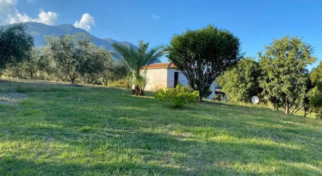 Villa vue mer dans nature protégée, plage à 1,5 km, Varaa Villa Cervione 