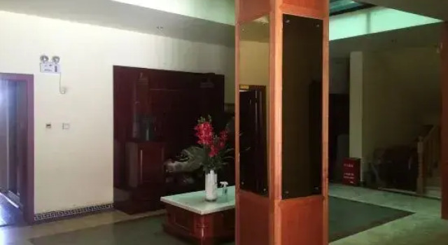 Yongqing Business Hotel