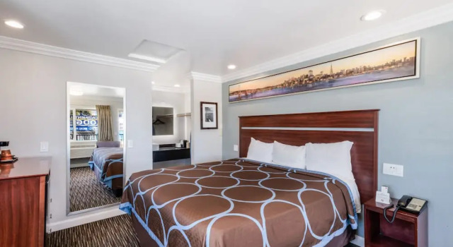 Номер Superior Continental Lodge