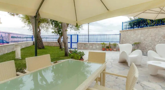 Апартаменты Villa Syrmata