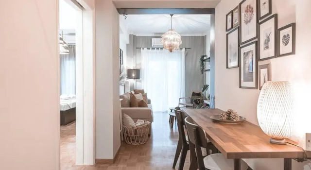 Апартаменты Bohemian Chic 1BR Apartment in the Heart of Athens