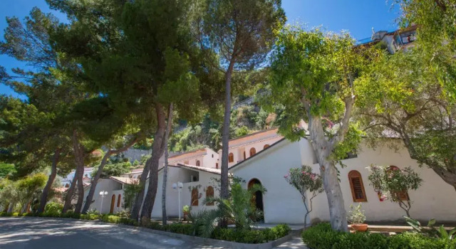Семейный номер Standard с видом на сад Testa di Monaco Natural Beach