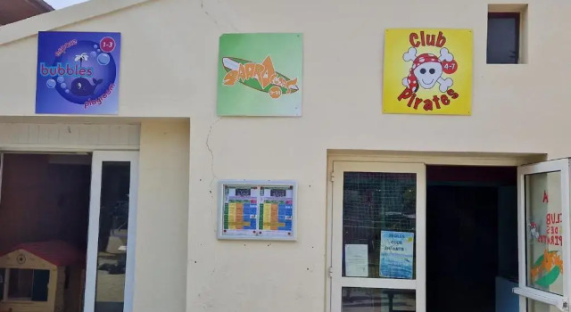 Bungalow neuf 3 chambres avec piscines partagées dans un camping-club vacances haut de gamme