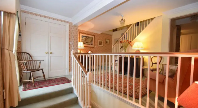 Whitefriars, Rye - central location with parking for 3 cars - large family home, Забронировать Дом для отпуска Рай 