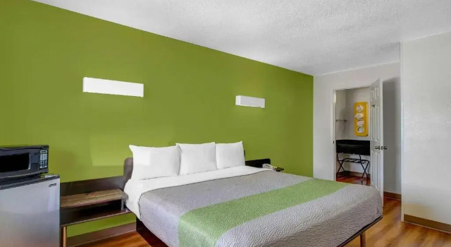 Номер Standard Motel 6-Charles Town, WV