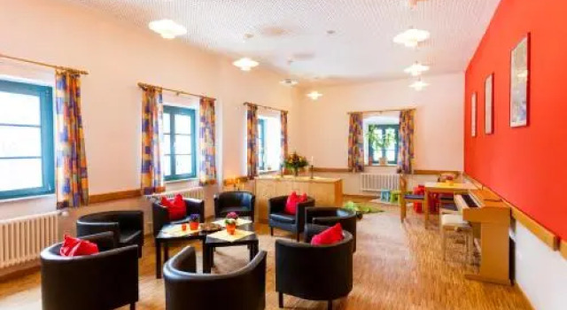 Jugendherberge Burg Trausnitz, Varaa Hotelli Hotellit Baijeri pysäköinnillä, Pysäköinti