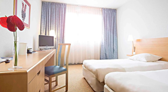 Отель Novotel Torino Corso Giulio Cesare
