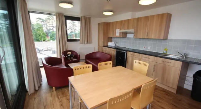 Апартаменты Perth Youth Hostel and Apartments