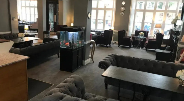 The Hotel Commodore, Book Hotel Llandrindod Wells Powys